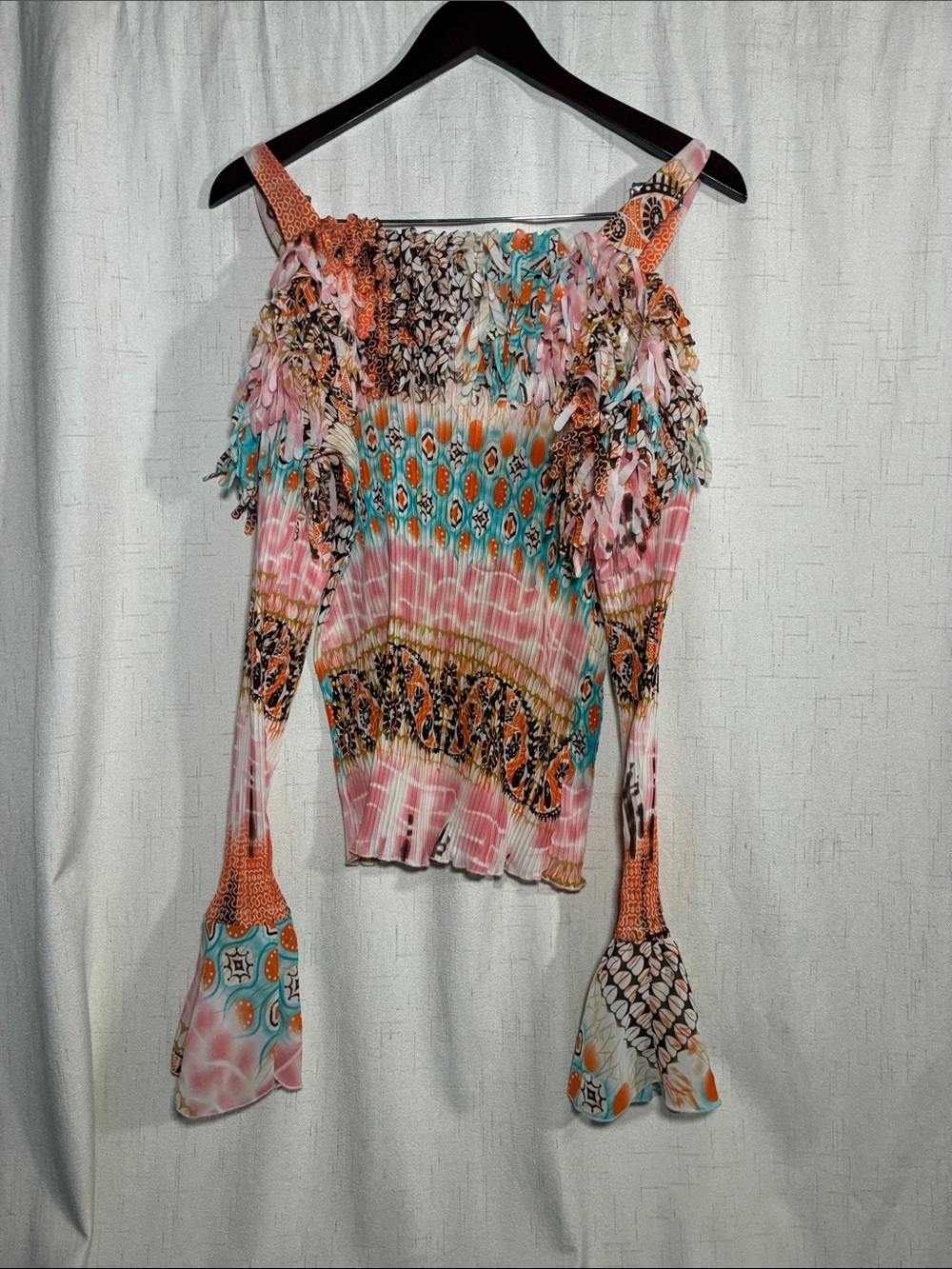 Vintage Women’s  Off-Shoulder Long Sleeve Patterned Top in Pink and Teal